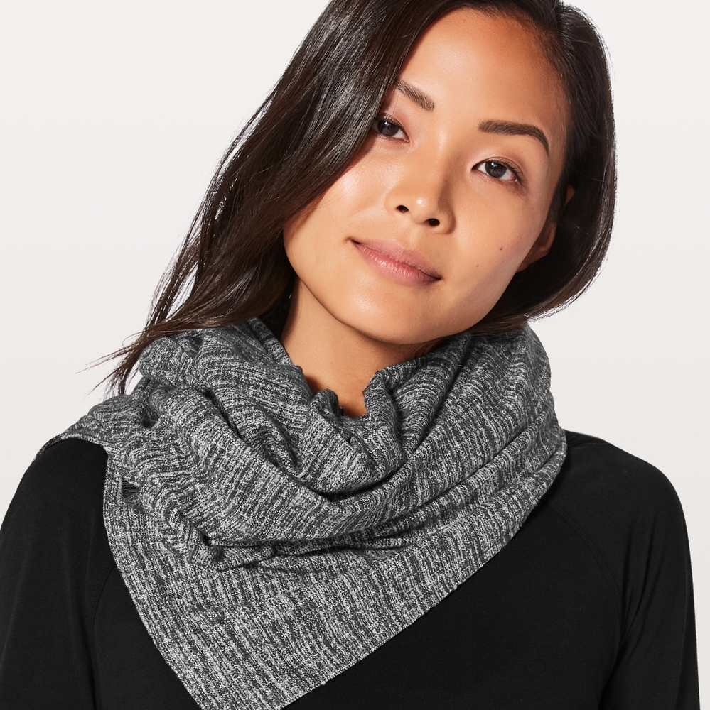 Lululemon Vinyasa Scarf